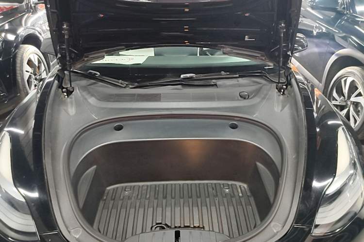 Used Tesla Model 3 2022 Rear-Wheel-Drive Version Engine Bay