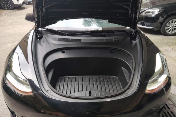 Used Tesla Model 3 2022 Rear-Wheel-Drive Version Engine Bay