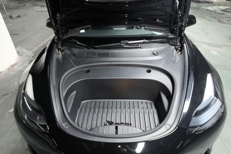 Used Tesla Model 3 2022 Rear-Wheel-Drive Version Engine Bay