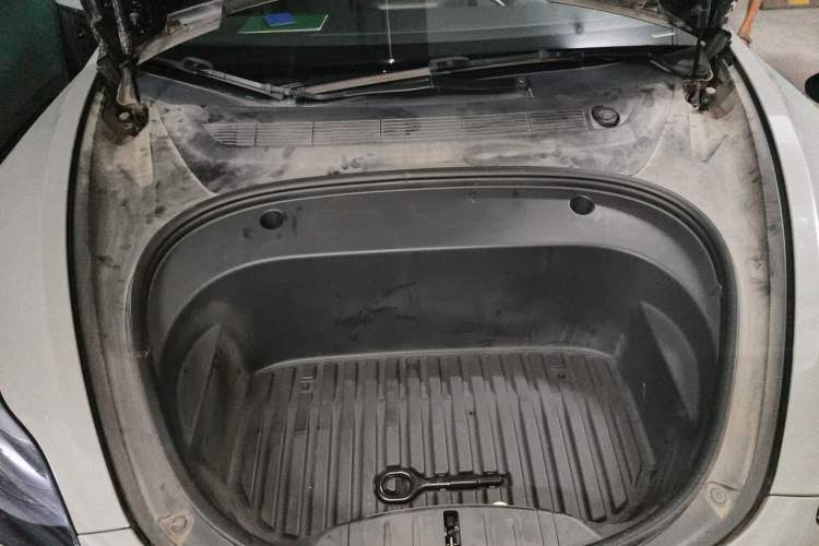 Used Tesla Model 3 2022 Performance High-Performance All-Wheel-Drive Version Engine Bay