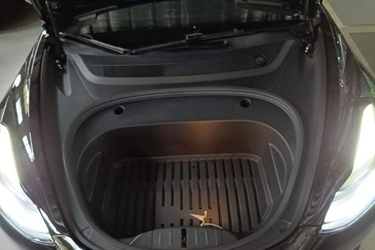 Used Tesla Model 3 2022 Performance High-Performance All-Wheel-Drive Version Engine Bay