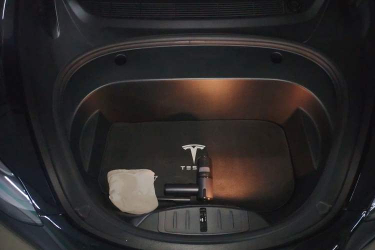 Used Tesla Model 3 2022 Rear-Wheel-Drive Version Engine Bay