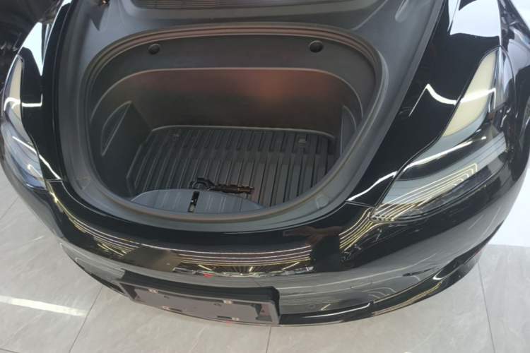 Used Tesla Model 3 2022 Rear-Wheel-Drive Version Engine Bay