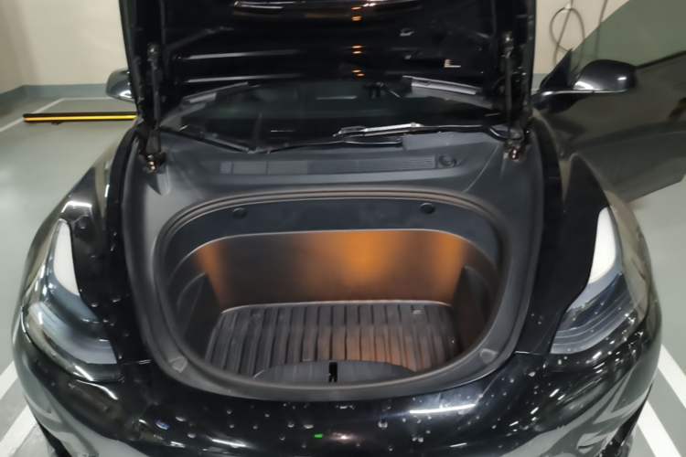 Used Tesla Model 3 2022 Rear-Wheel-Drive Version Engine Bay