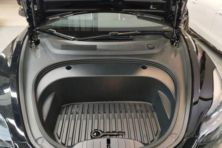 Used Tesla Model 3 2022 Rear-Wheel-Drive Version Engine Bay