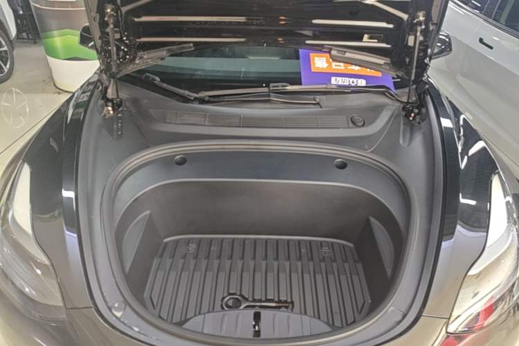 Used Tesla Model 3 2022 Rear-Wheel-Drive Version Engine Bay