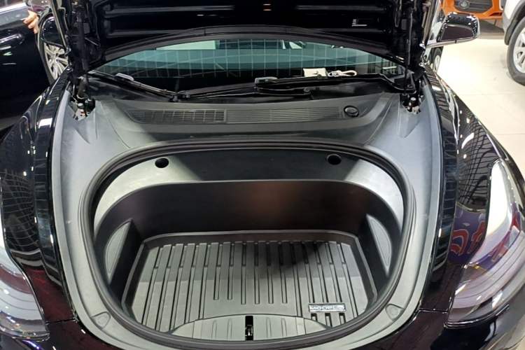 Used Tesla Model 3 2022 Rear-Wheel-Drive Version Engine Bay