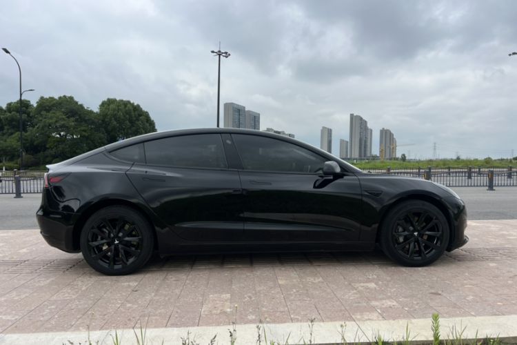 Used Tesla Model 3 2022 Rear-Wheel-Drive Version Exterior 1