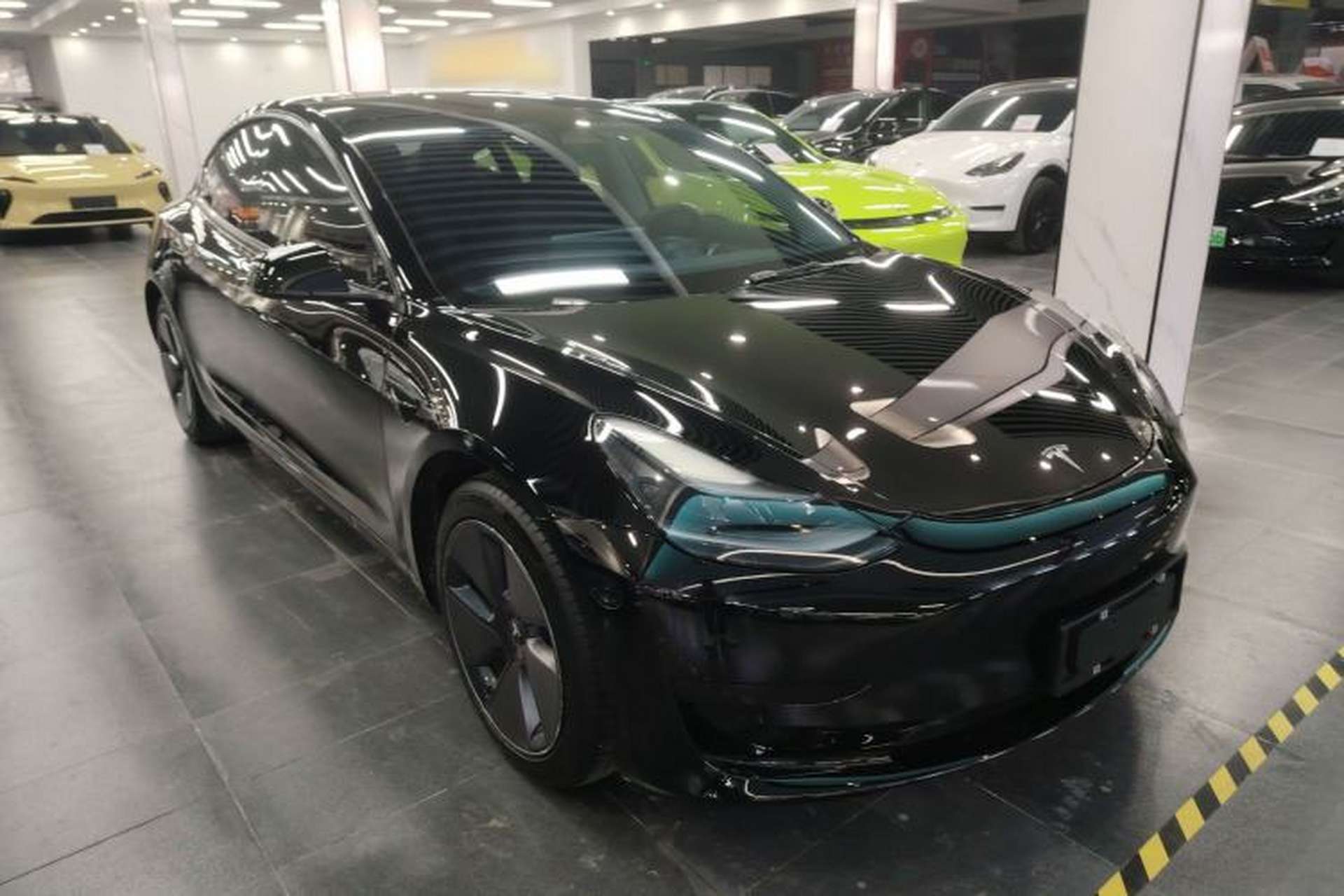 Used Tesla Model 3 2022 Rear-Wheel-Drive Version Exterior 1