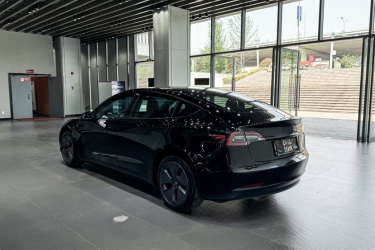 Used Tesla Model 3 2022 Rear-Wheel-Drive Version Exterior 1