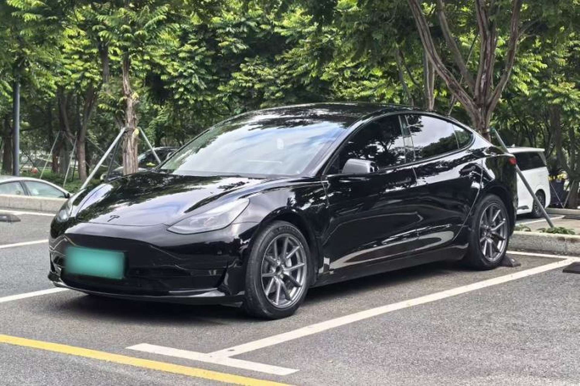 Used Tesla Model 3 2022 Rear-Wheel-Drive Version Exterior 2