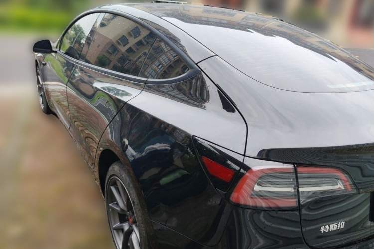 Used Tesla Model 3 2022 Rear-Wheel-Drive Version Exterior 2