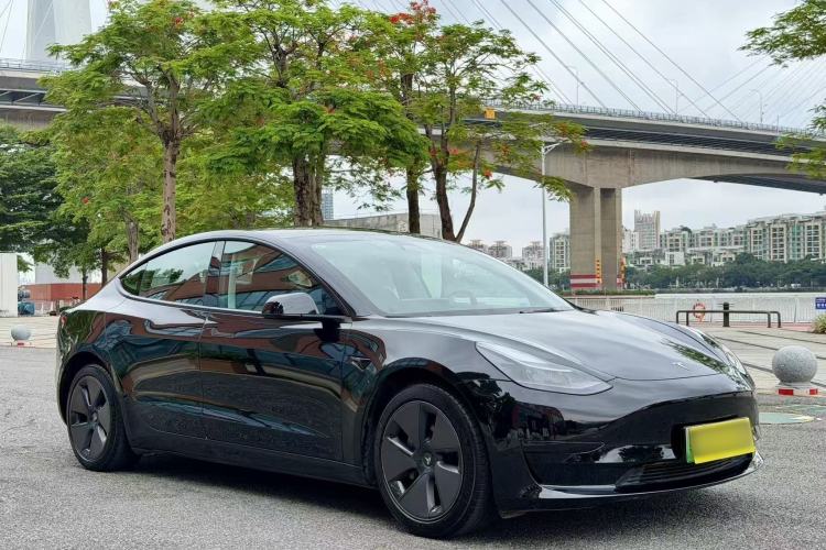 Used Tesla Model 3 2022 Rear-Wheel-Drive Version Exterior 2