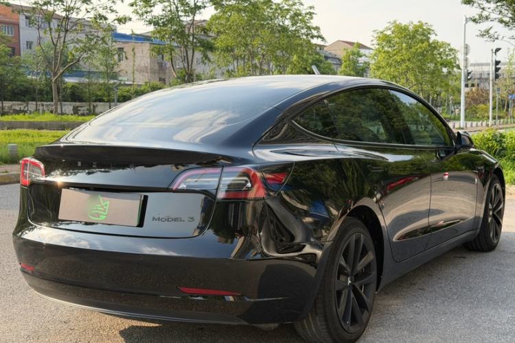 Used Tesla Model 3 2022 Rear-Wheel-Drive Version Exterior 2