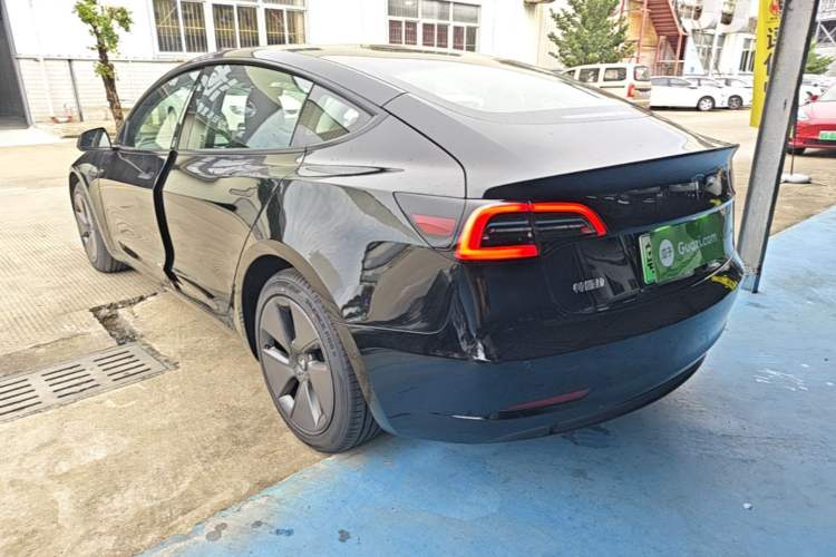 Used Tesla Model 3 2022 Rear-Wheel-Drive Version Exterior 2