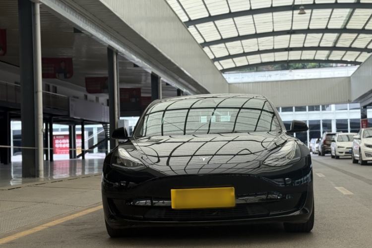 Used Tesla Model 3 2022 Rear-Wheel-Drive Version Exterior 2