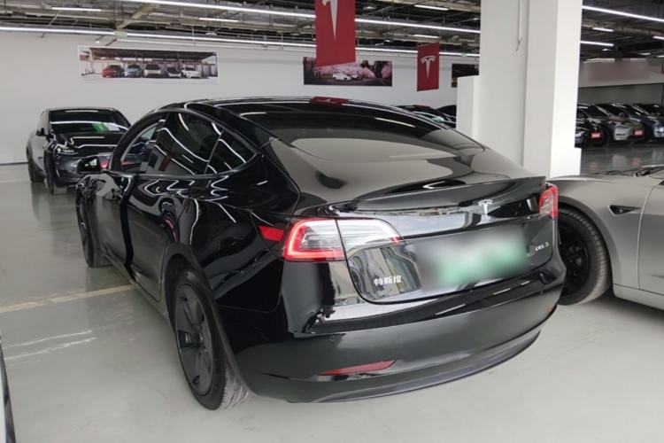 Used Tesla Model 3 2022 Rear-Wheel-Drive Version Exterior 2