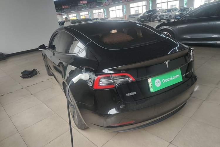 Used Tesla Model 3 2022 Rear-Wheel-Drive Version Exterior 2