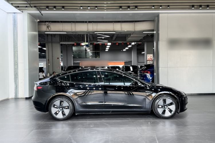 Used Tesla Model 3 2022 Rear-Wheel-Drive Version Exterior 2