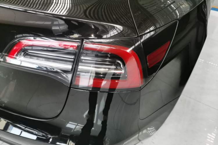 Used Tesla Model 3 2022 Rear-Wheel-Drive Version Exterior 3