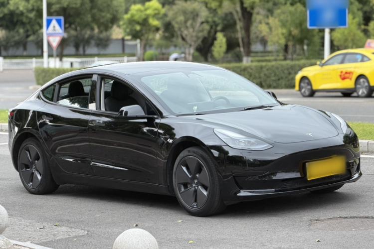Used Tesla Model 3 2022 Rear-Wheel-Drive Version Exterior 3