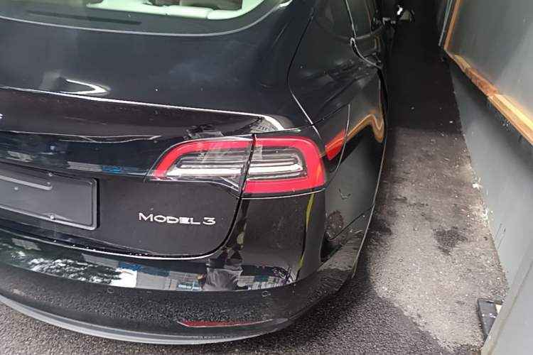 Used Tesla Model 3 2022 Rear-Wheel-Drive Version Exterior 3