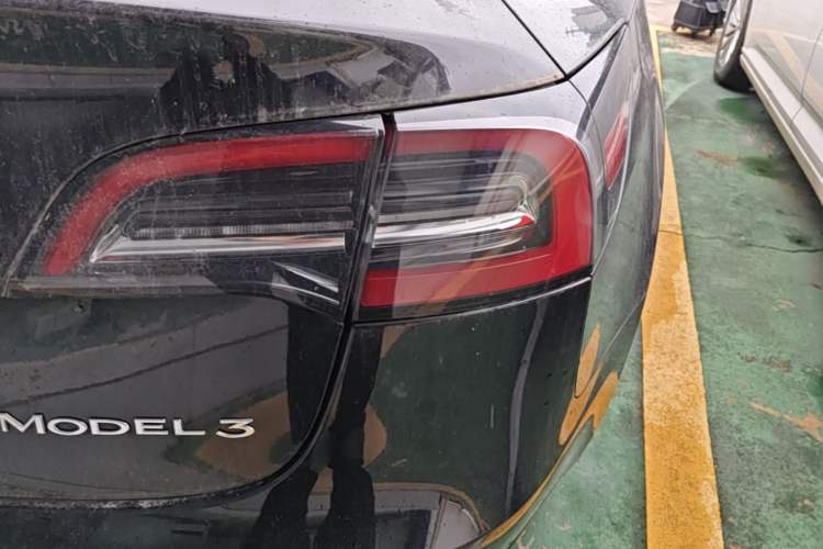Used Tesla Model 3 2022 Rear-Wheel-Drive Version Exterior 3