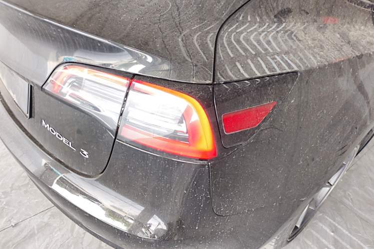 Used Tesla Model 3 2022 Rear-Wheel-Drive Version Exterior 3