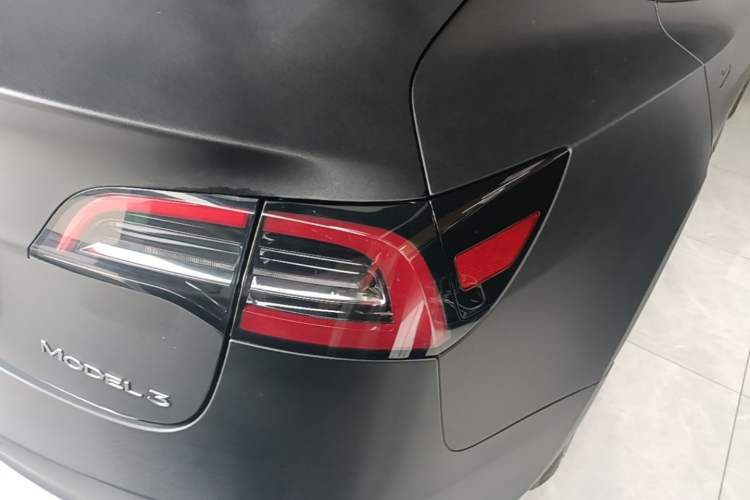 Used Tesla Model 3 2022 Rear-Wheel-Drive Version Exterior 3