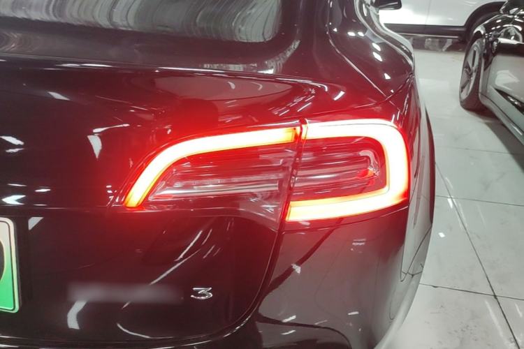 Used Tesla Model 3 2022 Rear-Wheel-Drive Version Exterior 3