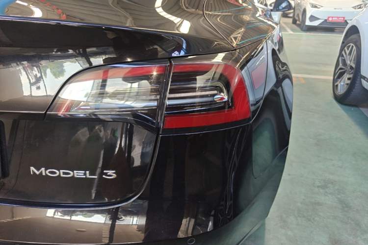 Used Tesla Model 3 2022 Rear-Wheel-Drive Version Exterior 3