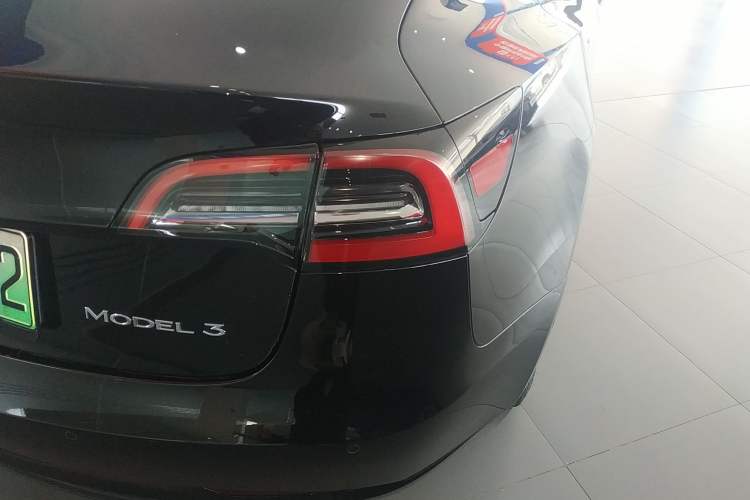 Used Tesla Model 3 2022 Rear-Wheel-Drive Version Exterior 3