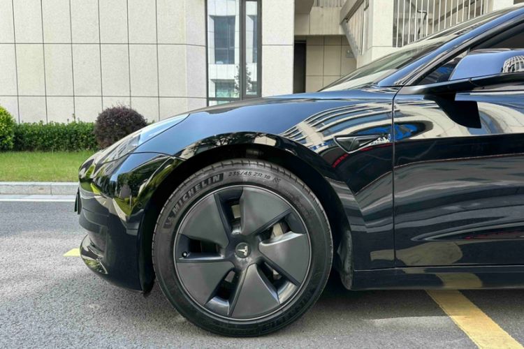 Used Tesla Model 3 2022 Rear-Wheel-Drive Version Exterior 3
