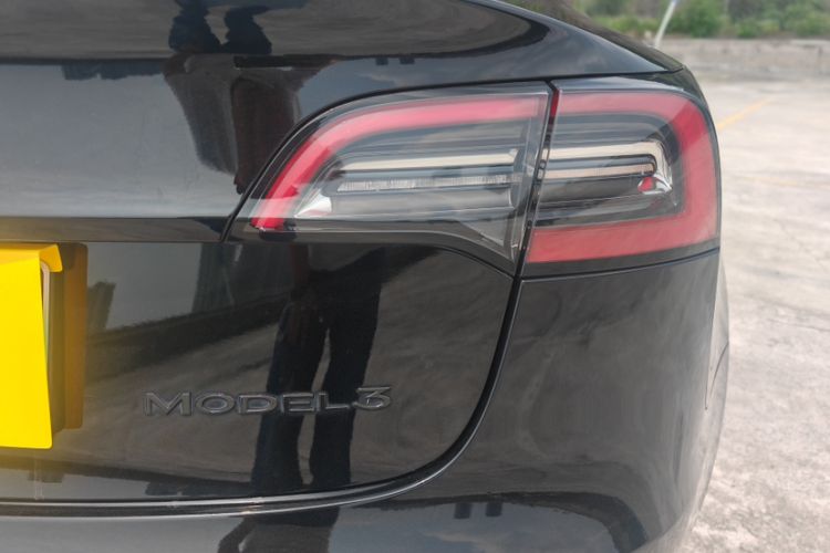 Used Tesla Model 3 2022 Rear-Wheel-Drive Version Exterior 3