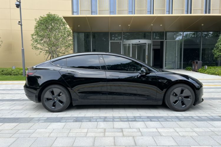 Used Tesla Model 3 2022 Rear-Wheel-Drive Version Exterior 3