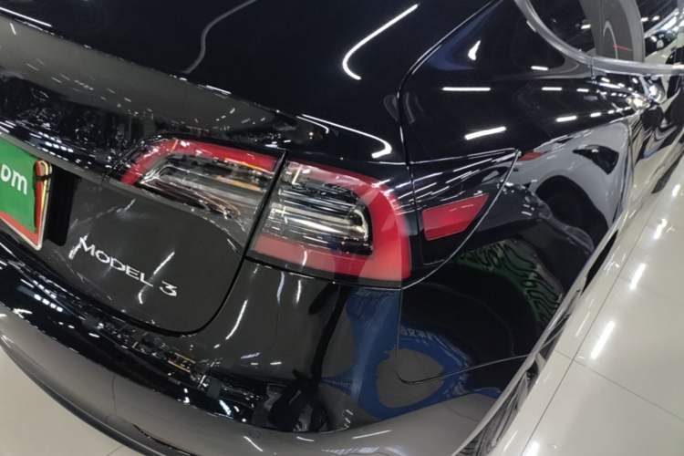 Used Tesla Model 3 2022 Rear-Wheel-Drive Version Exterior 3