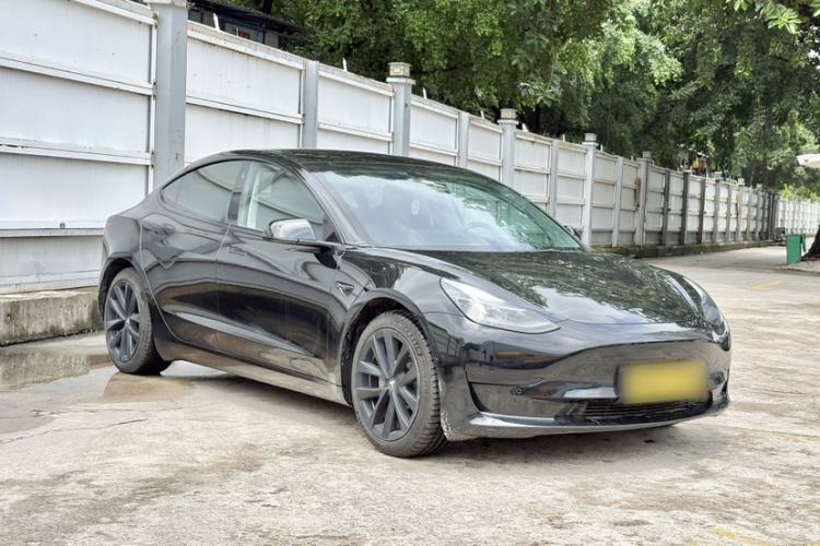 Used Tesla Model 3 2022 Rear-Wheel-Drive Version Exterior 4