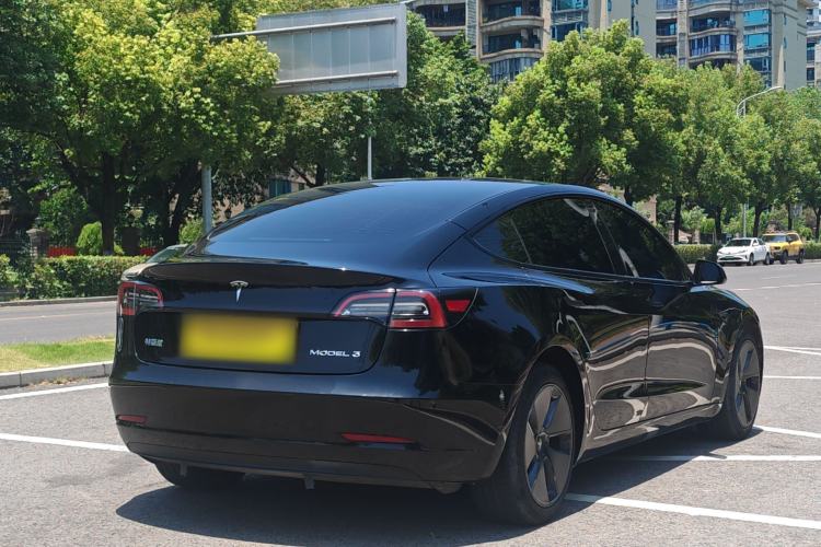 Used Tesla Model 3 2022 Rear-Wheel-Drive Version Exterior 4