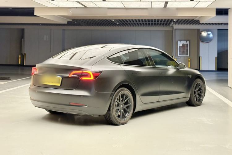 Used Tesla Model 3 2022 Rear-Wheel-Drive Version Exterior 4