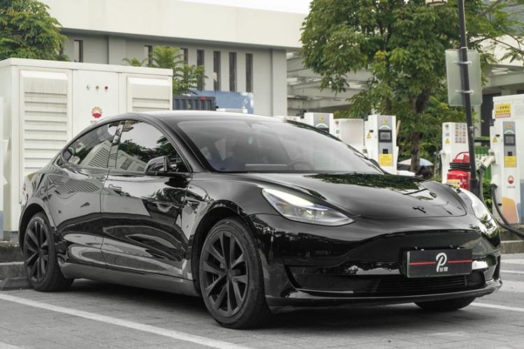 Used Tesla Model 3 2022 Rear-Wheel-Drive Version Exterior 4