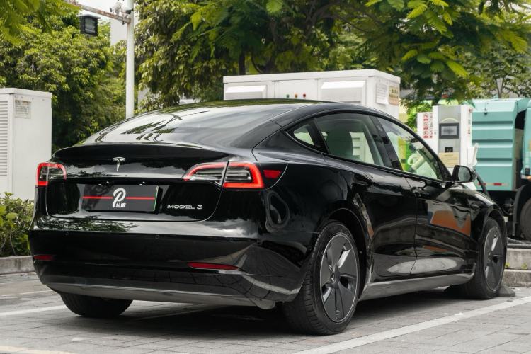 Used Tesla Model 3 2022 Rear-Wheel-Drive Version Exterior 4