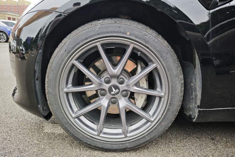 Used Tesla Model 3 2022 Rear-Wheel-Drive Version Exterior 4