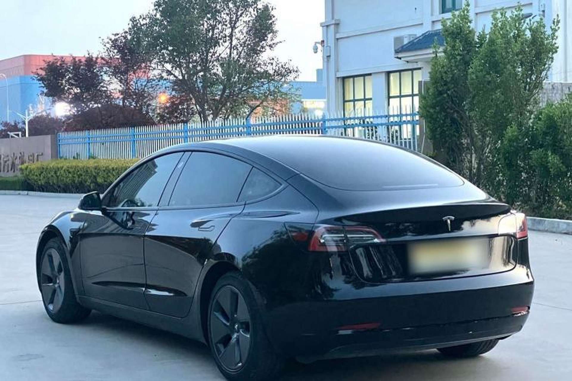 Used Tesla Model 3 2022 Rear-Wheel-Drive Version Exterior 5