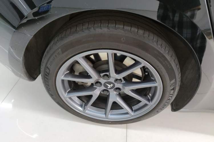 Used Tesla Model 3 2022 Rear-Wheel-Drive Version Exterior 5