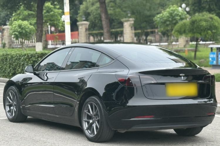Used Tesla Model 3 2022 Rear-Wheel-Drive Version Exterior 5