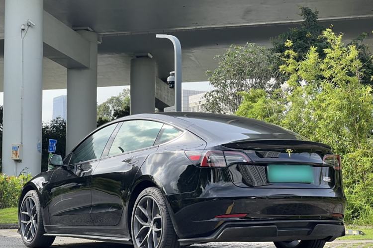 Used Tesla Model 3 2022 Performance High-Performance All-Wheel-Drive Version Exterior 5