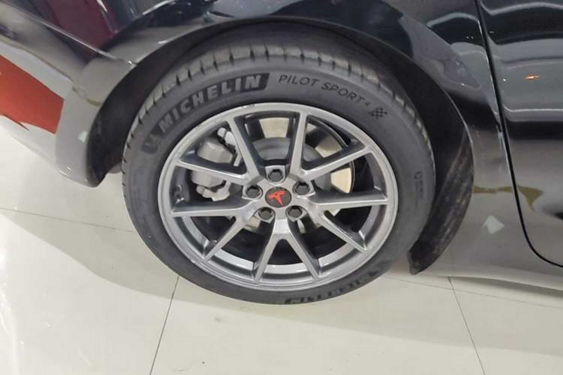 Used Tesla Model 3 2022 Rear-Wheel-Drive Version Exterior 5