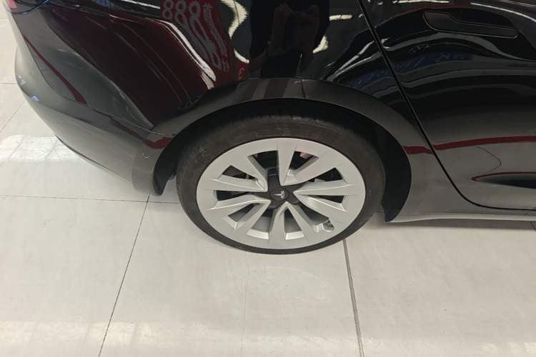 Used Tesla Model 3 2022 Rear-Wheel-Drive Version Exterior 5