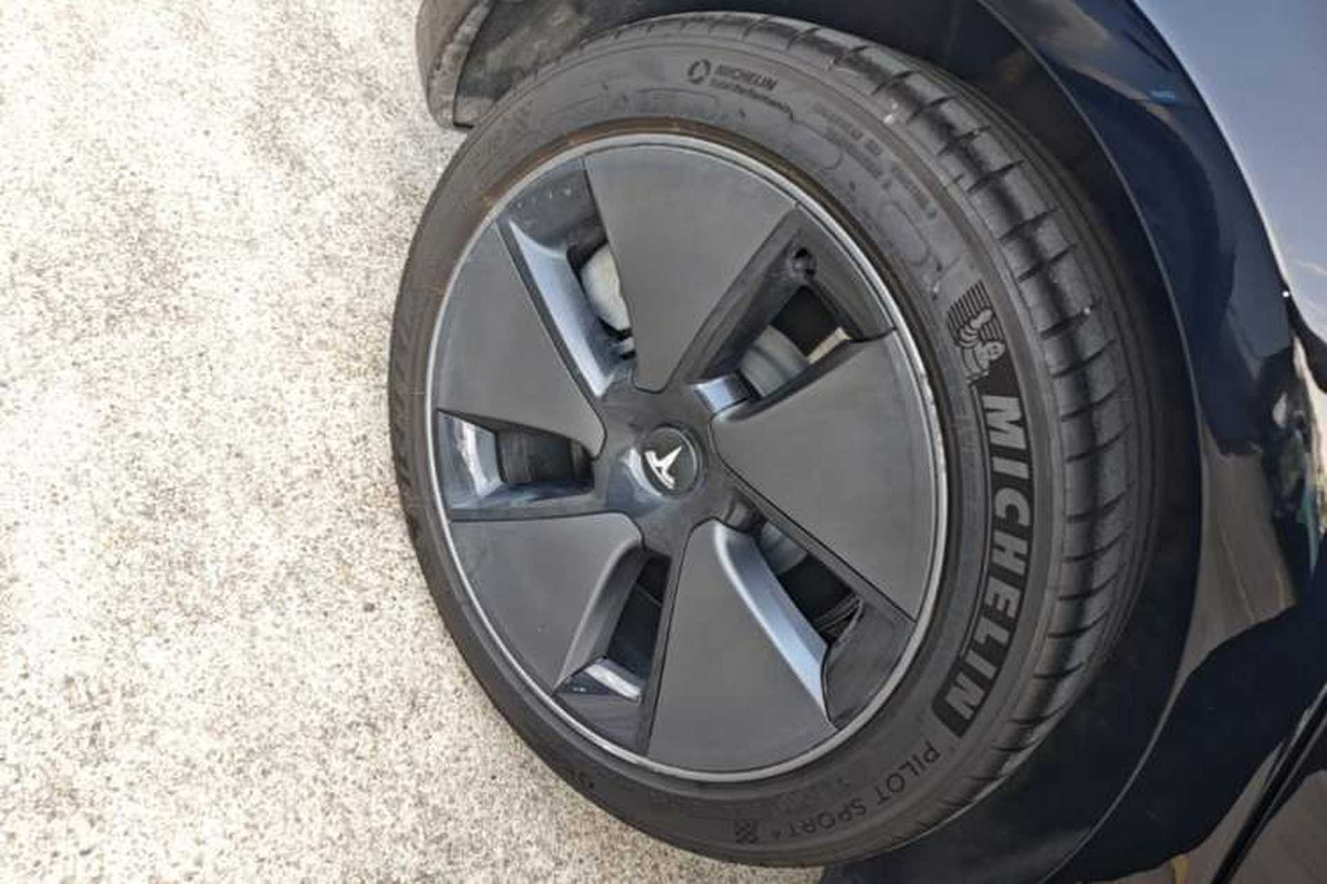 Used Tesla Model 3 2022 Rear-Wheel-Drive Version Exterior 5