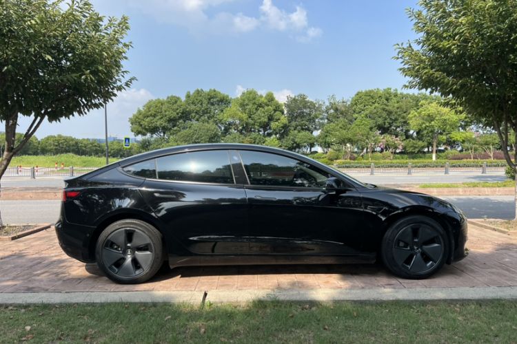Used Tesla Model 3 2022 Rear-Wheel-Drive Version Exterior 5